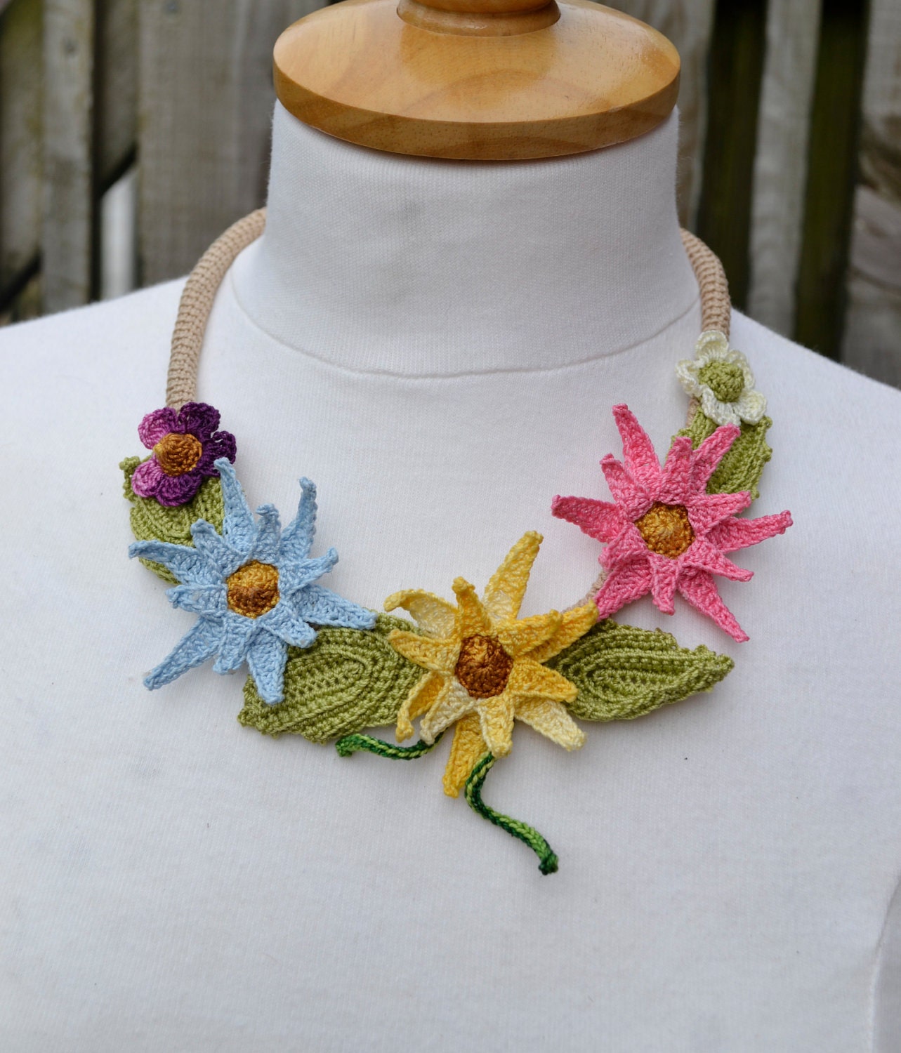 Crochet necklace choker flower floral cotton in pink burgundy cream blue yellow freeform