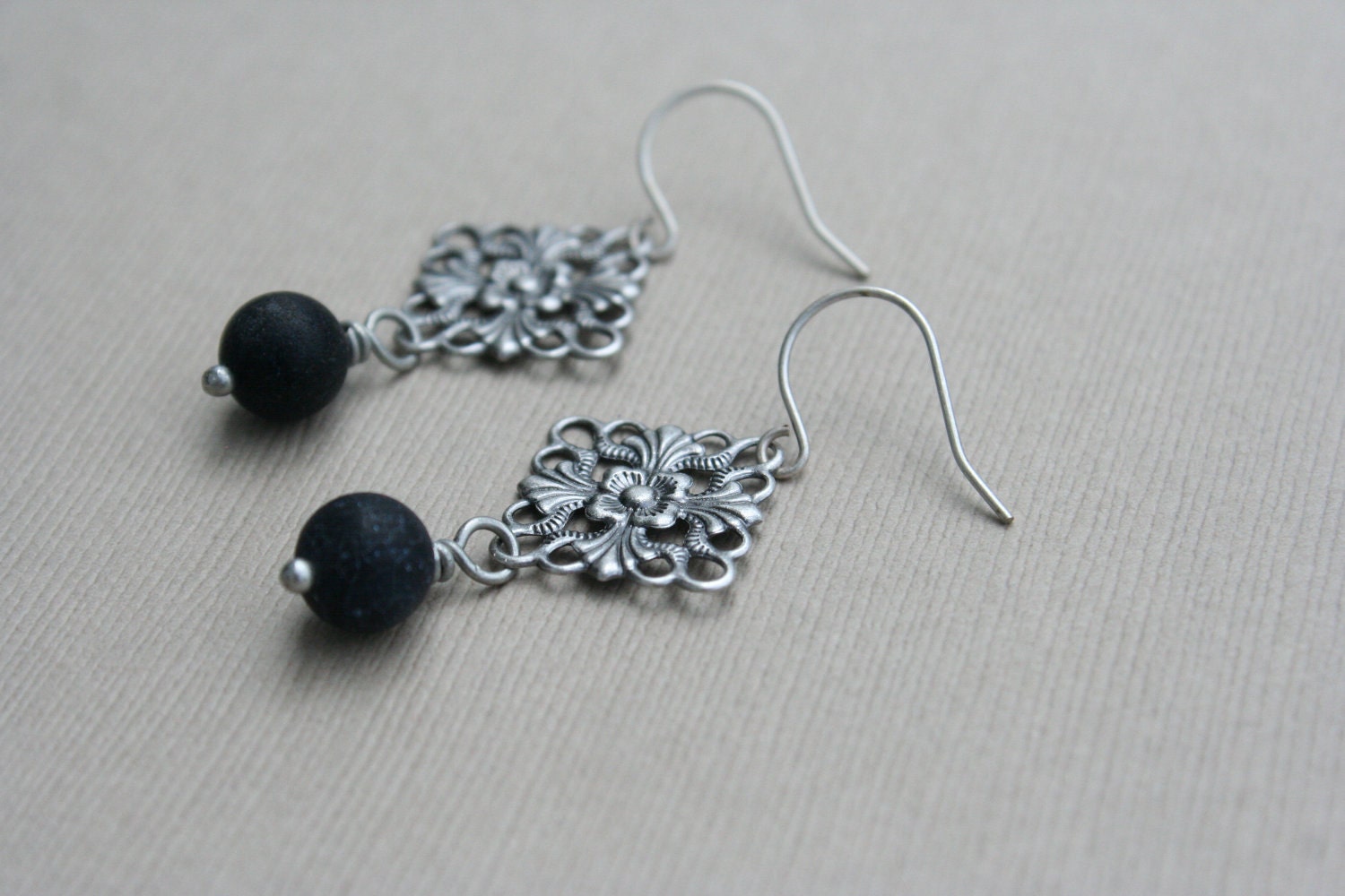 Grey Antiquity - earrings
