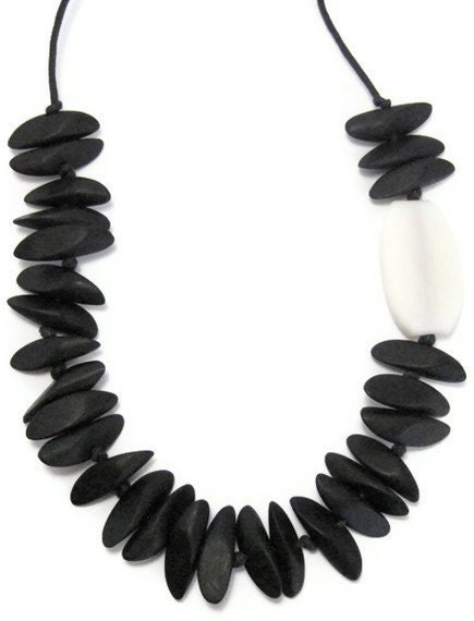 Long Jagged Black Resin Beaded Necklace in a Matte Finish with White Focal Bead