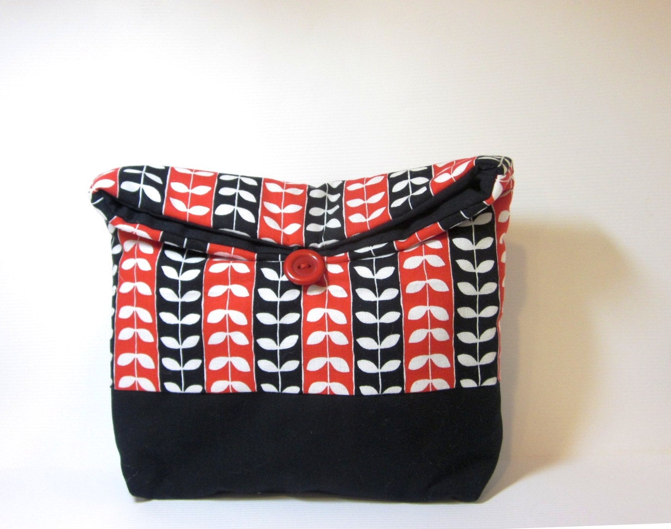 Flat Bottom Clutch  - Red, Black and White Leaf
