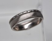 7 diamond & classic band set. - 18k palladium white gold