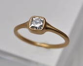 Create your own diamond engagement ring