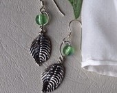 Sterling leaf drop earrings textures leaf green glass bead
