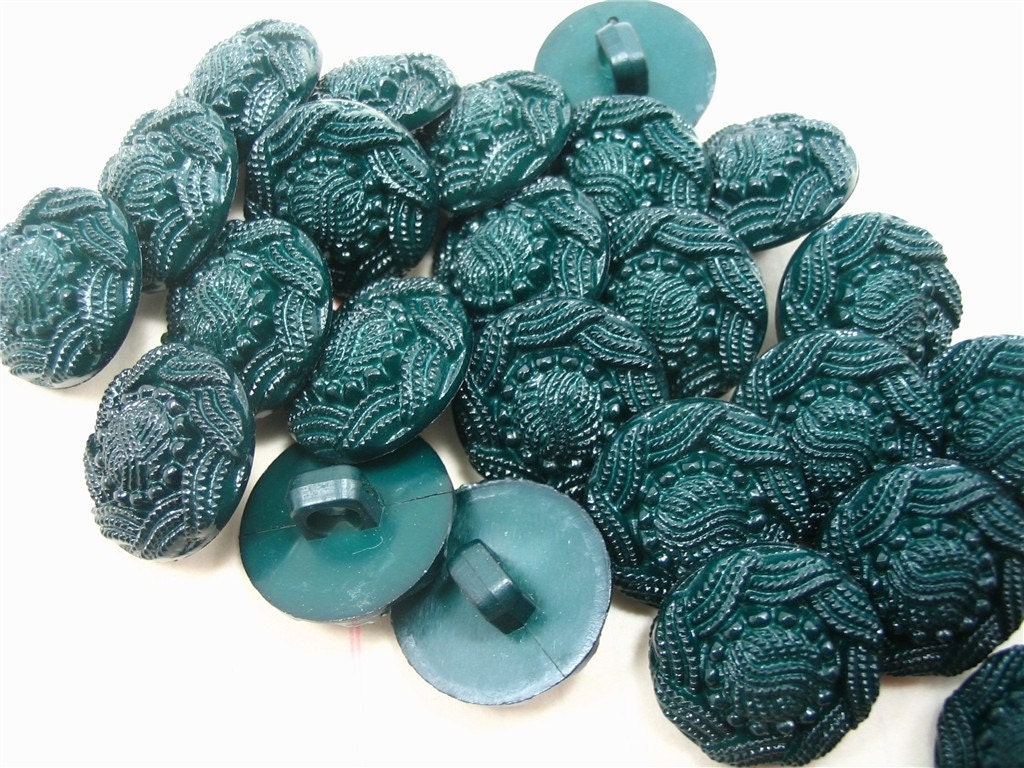Hunter Green Patterned Buttons 24 pieces