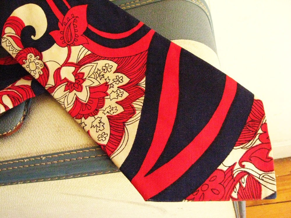 Red White and Blue Pop Art Necktie