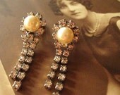 Delicate and Pretty Rhinestone Pearl Earrings