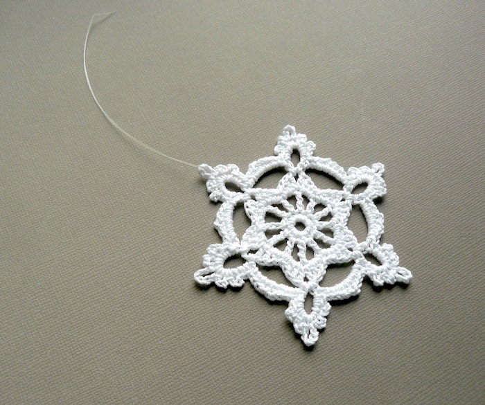 6 Crochet Snowflake Ornaments -- Large Snowflake B84, in White