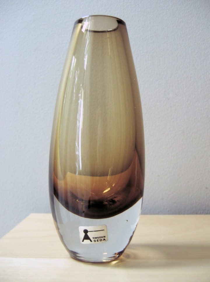 mid century art glass bud vase scandanavian design by ionesAttic