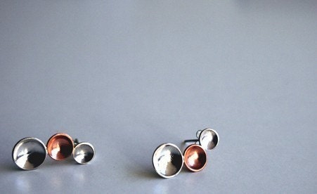 Sm. Three Bubble Post Earrings