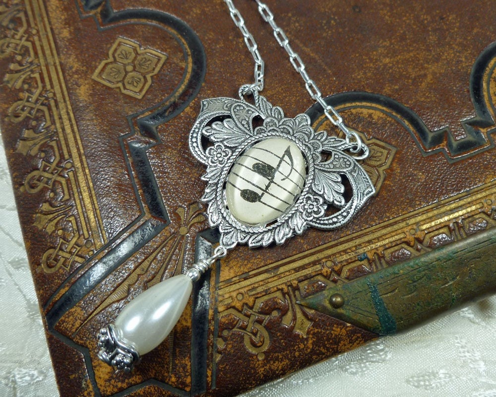 Music Necklace Victorian Style Jewelry Musical Note Necklace