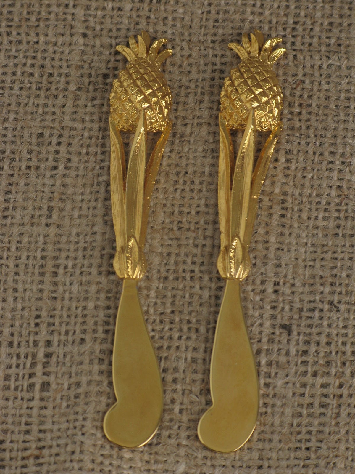 Set of 6 Gold Pineapple Spreaders
