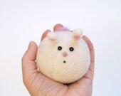 Felt Mouse, needle felted toy, natural waldorf toy, adorable cute stuffed animal for children, Unique Easter gift