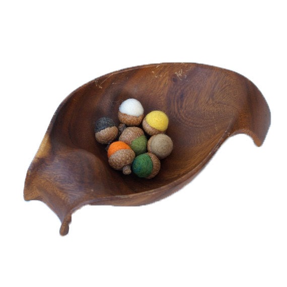 Autumn Acorns Felted, 10 Handmade wool Colorful Needle Felt Woodland Waldorf home decor Fall Thanksgiving house decorating