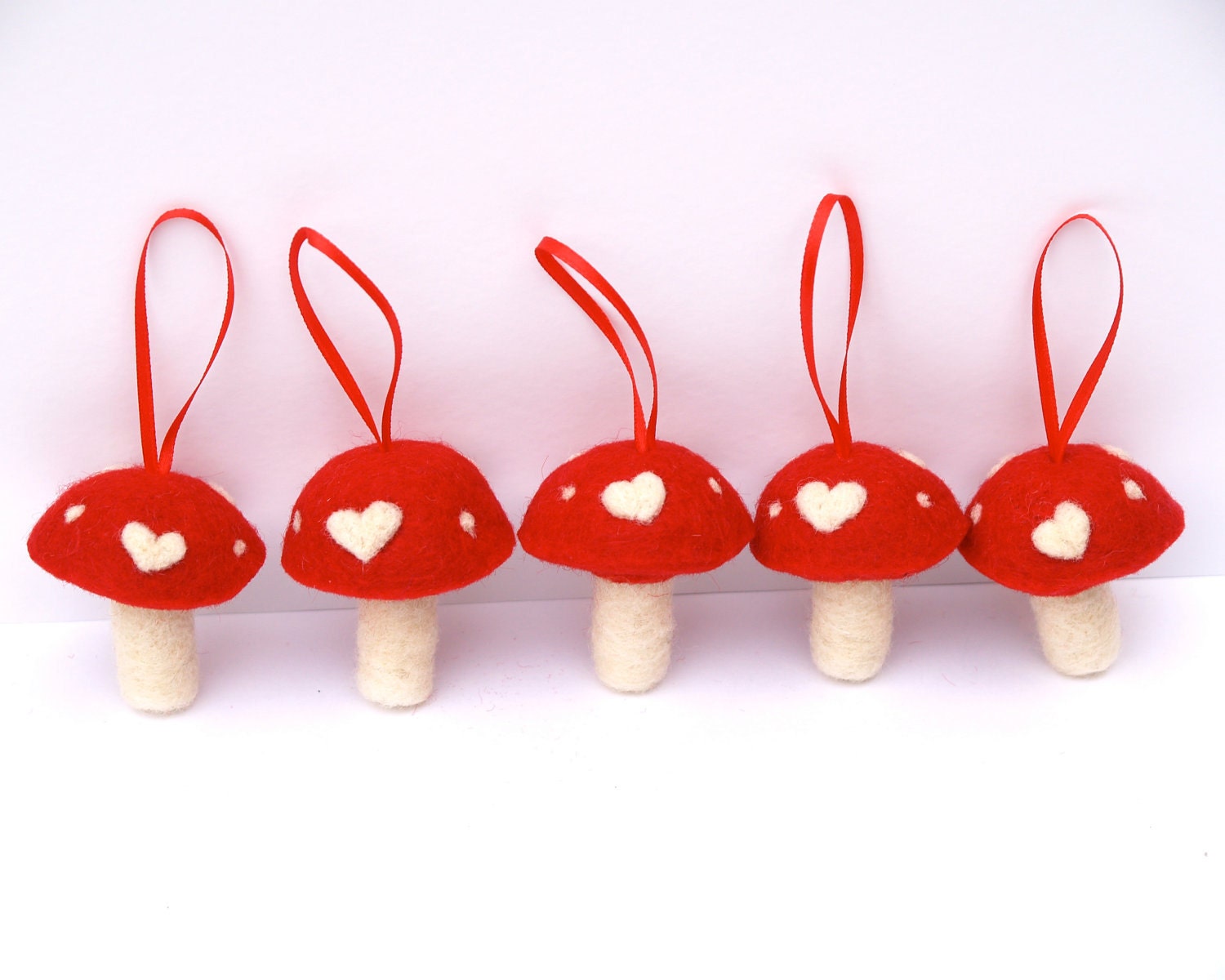Heart Toadstool Oranments 5 Red mushroom woodland handmade Christmas Hanging Aice in Wonderland