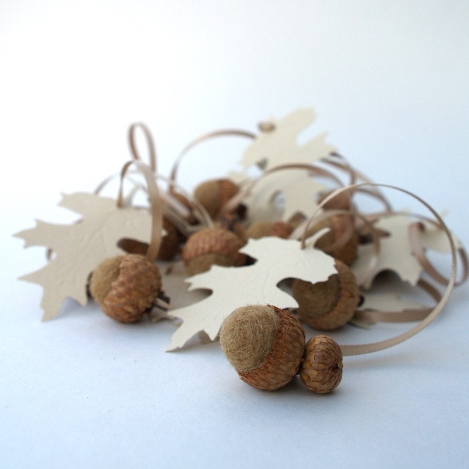 Champagne Felted Acorn and Oak Leaf Place Cards.