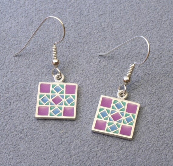Quilt Pattern Jewelry | jewelry for quilters enameled quilt pattern by quiltedpony Quilt Pattern Jewelry | jewelry for quilters enameled quilt pattern by quiltedpony