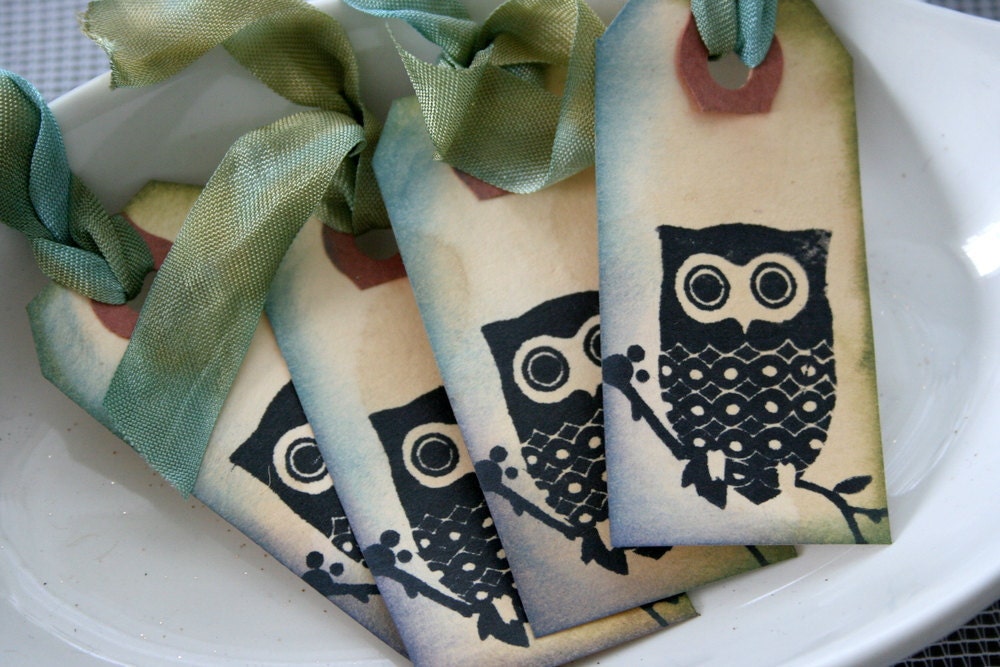 Owl Tags with Vintage Ribbon - Set of 25 - Shabby Vintage Chic Wedding Favor Decoration Gift Tags - Handmade Distressed Dyed Inked