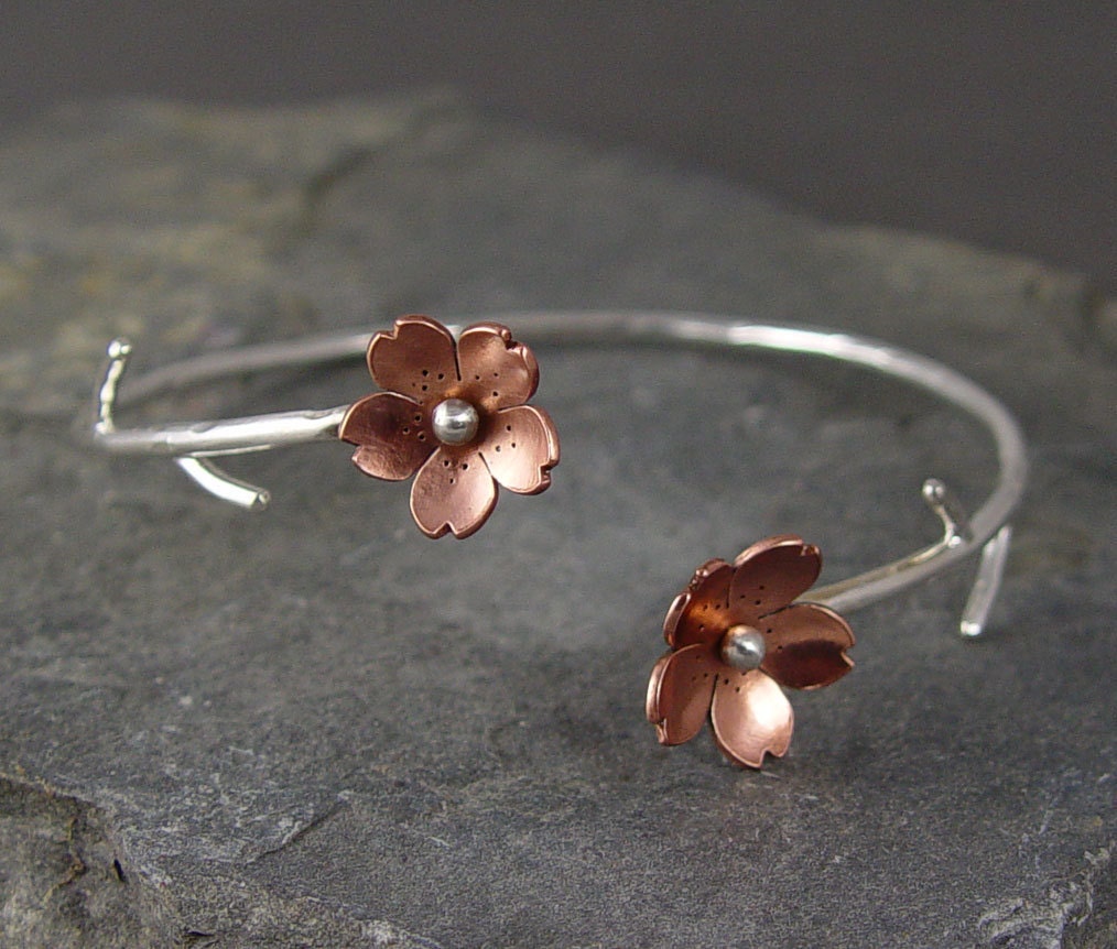 Cherry Blossom Flower Branch Cuff, 1 Sakura bracelet, Gifts For Mom, Spring Wedding Jewelry, Plum Blossom, Wedding Jewelry,
