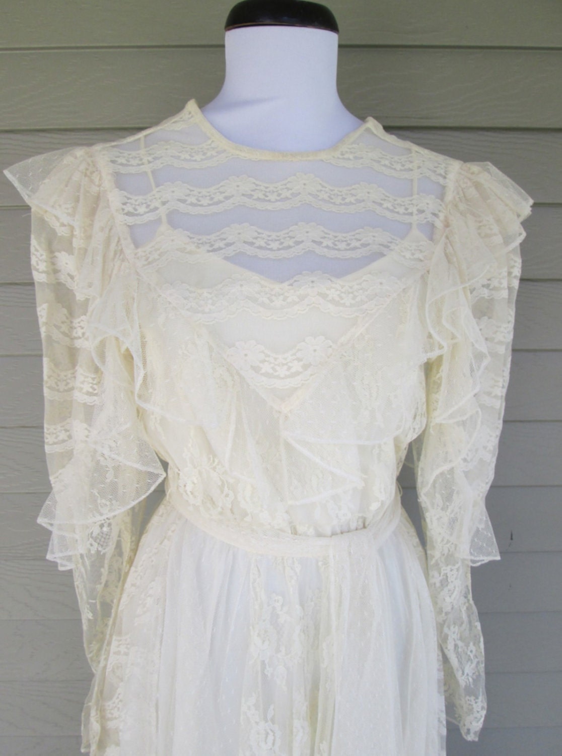 Sweet 70s Wedding or Party Dress