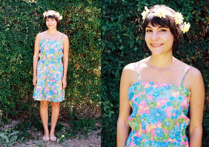 SALE 1970s Sun Dress