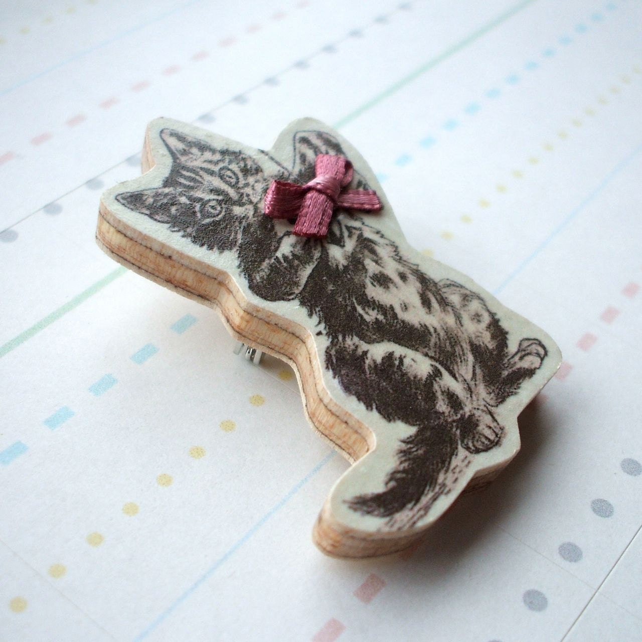 Wooden Cat Brooch with Bow
