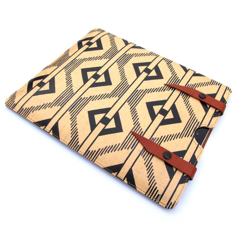 Leather iPad case iPad 3 / iPad 2 - 1900s Chevron design