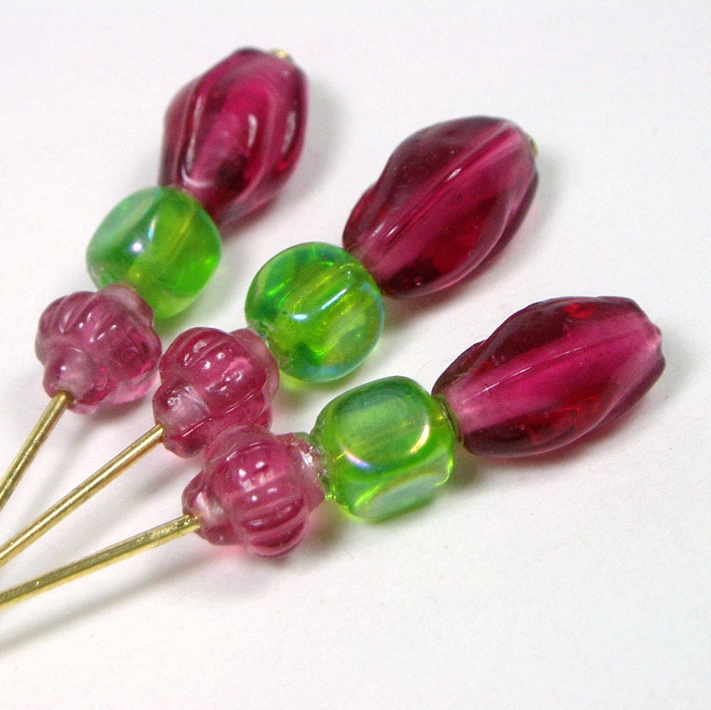 Beaded Scissor Fob, Quilting, Sewing, Cross Stitch, Gift for Crafter, Deep Rose, Spring Green, DIY Crafts, TJBdesigns, Direct Checkout