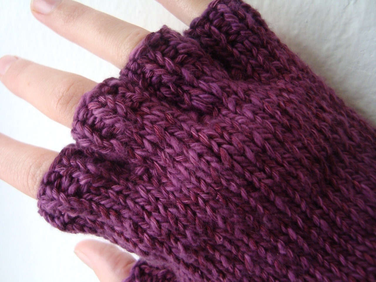 Organic cotton / bamboo gloves with fingers in small