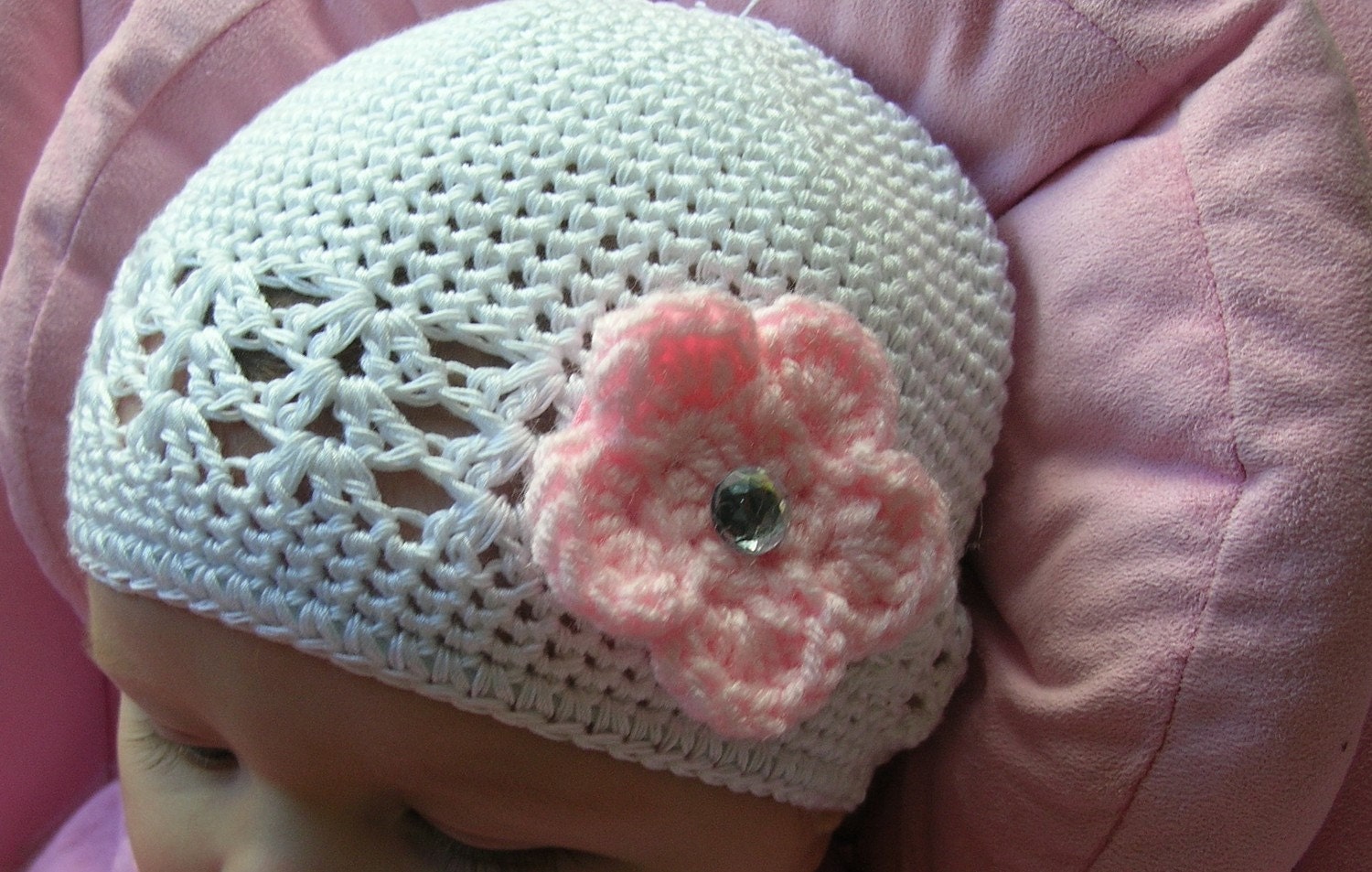 So cute Crochet flower Hair clip or crochet bow..newborn hair bow...