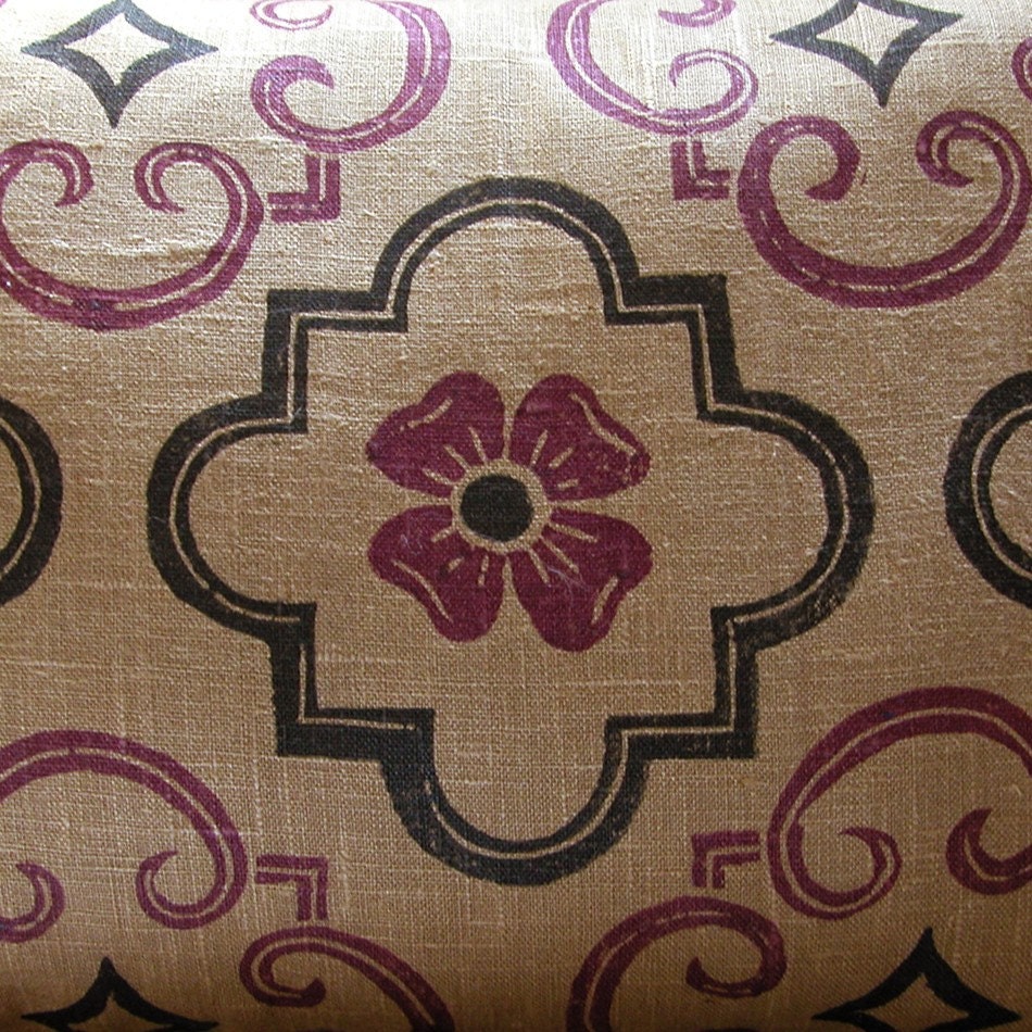 Tudor Linen Lumbar Pillow Case