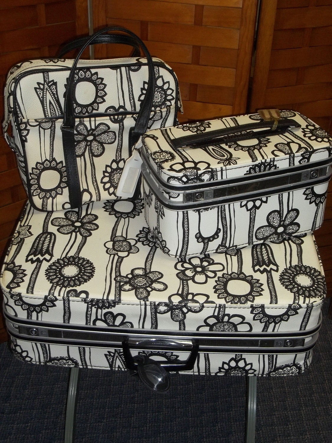 Reduced 100 Original Marimekko Design 1960s Vintage 4 piece Samsonite Fashionaire
