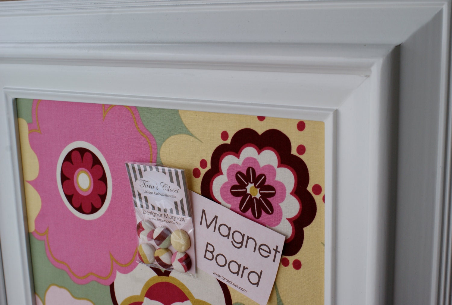 Magnet Board 11inx17in - White Frame - Flower Power