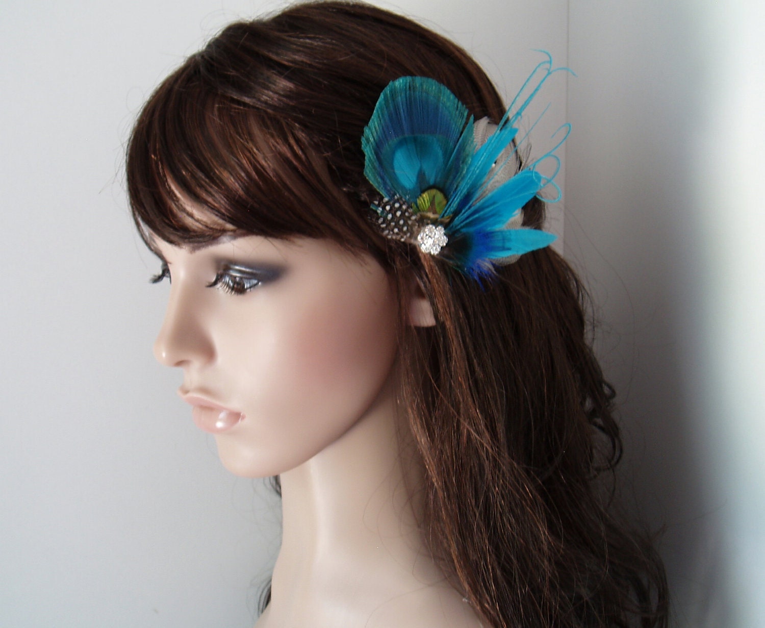 Bright Peacock Feather Hair Clip, Bridal Fascinator Peacock Wedding Accessories hairpiece comb with Rhinestone Jewel