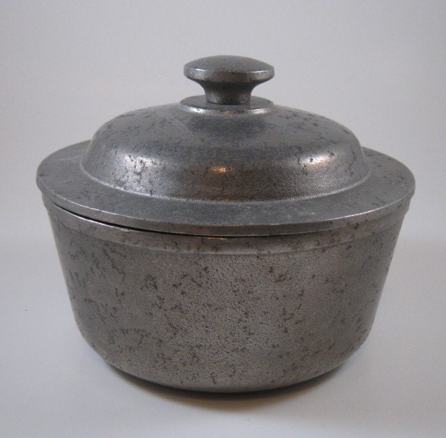 Wilton Columbia PA Pewter Pot with Lid by tolemountain on Etsy