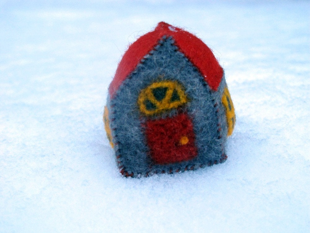 Tiny Grey Felt House with Red Roof