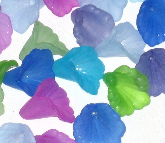 12mm Acrylic Lucite Lily Flower Beads 50 Cool Mix