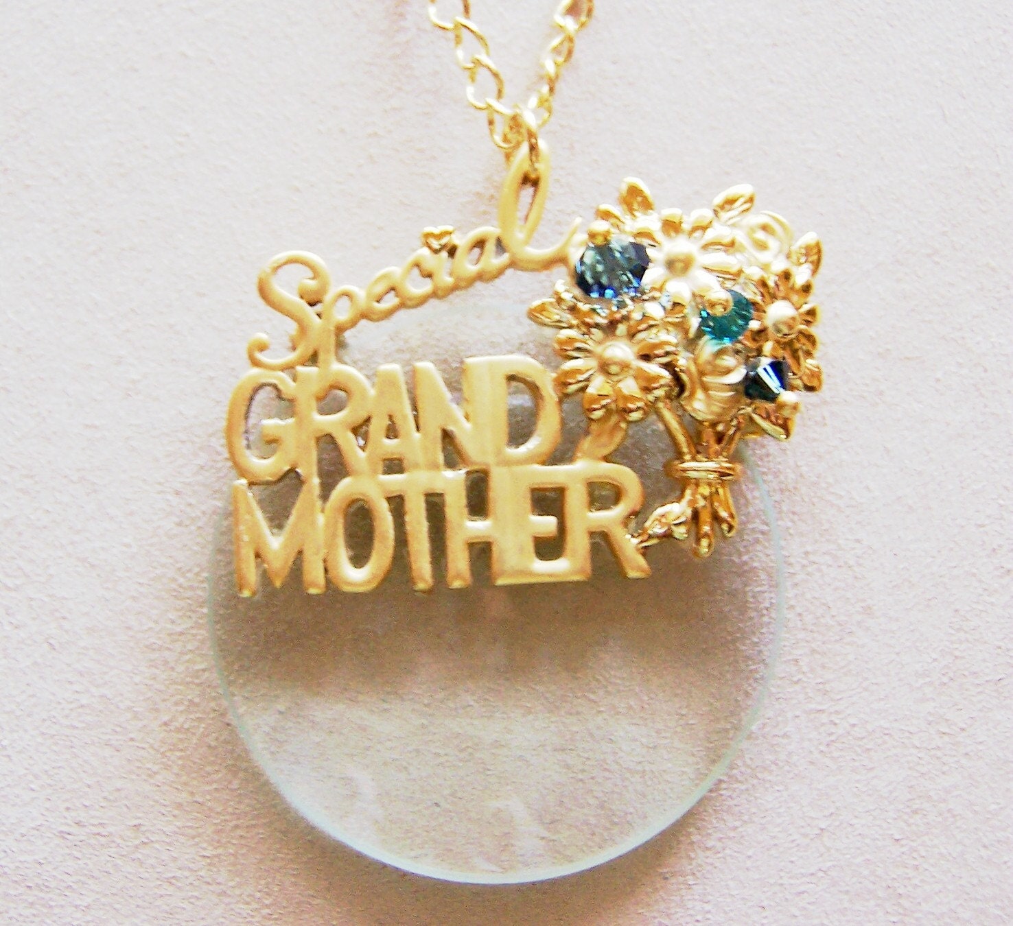 Grandmother Necklace on Grandmother Magnifying Love Necklace By Januaryjaniesjewelry