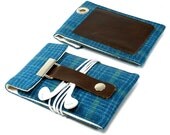 iPhone 5 sleeve with a pocket for credit card - turquoise and green wool