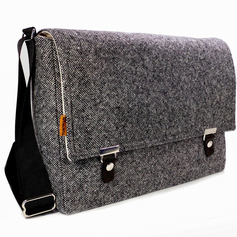 17" Laptop messenger bag - gray wool tweed