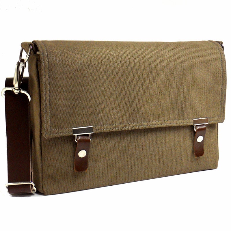 Messenger bag for 13" MacBook Air with leather strap - brown herringbone