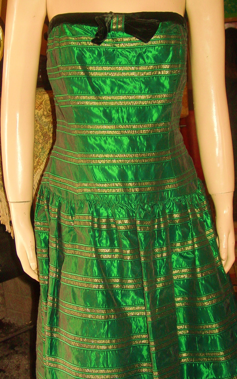 ELEGANT  evening taffeta velvet stunning CHRISTMAS formal dress