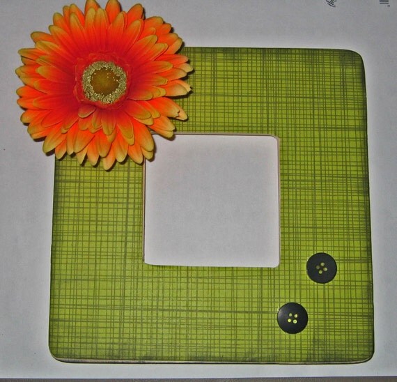 Gerber Daisy Picture Frame by bowpeepcreations on Etsy