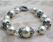 Pearl Bracelet, Ivory, Silver, Wedding, Handcrafted Pearl Jewelry, Mothers Day, Spring Fashion