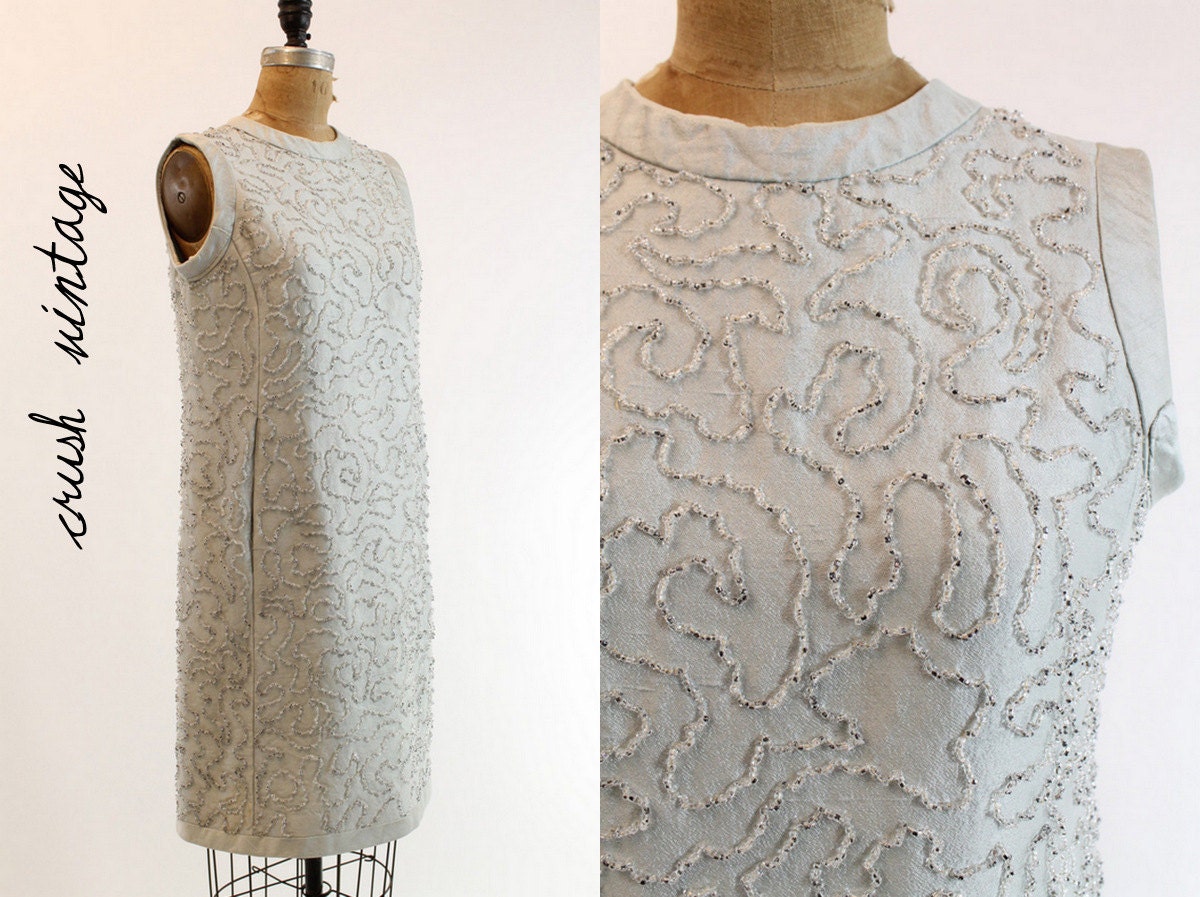 Vintage 1960's Dress S-M / 60s Beaded Dress / Wandering Beads Couture Shift