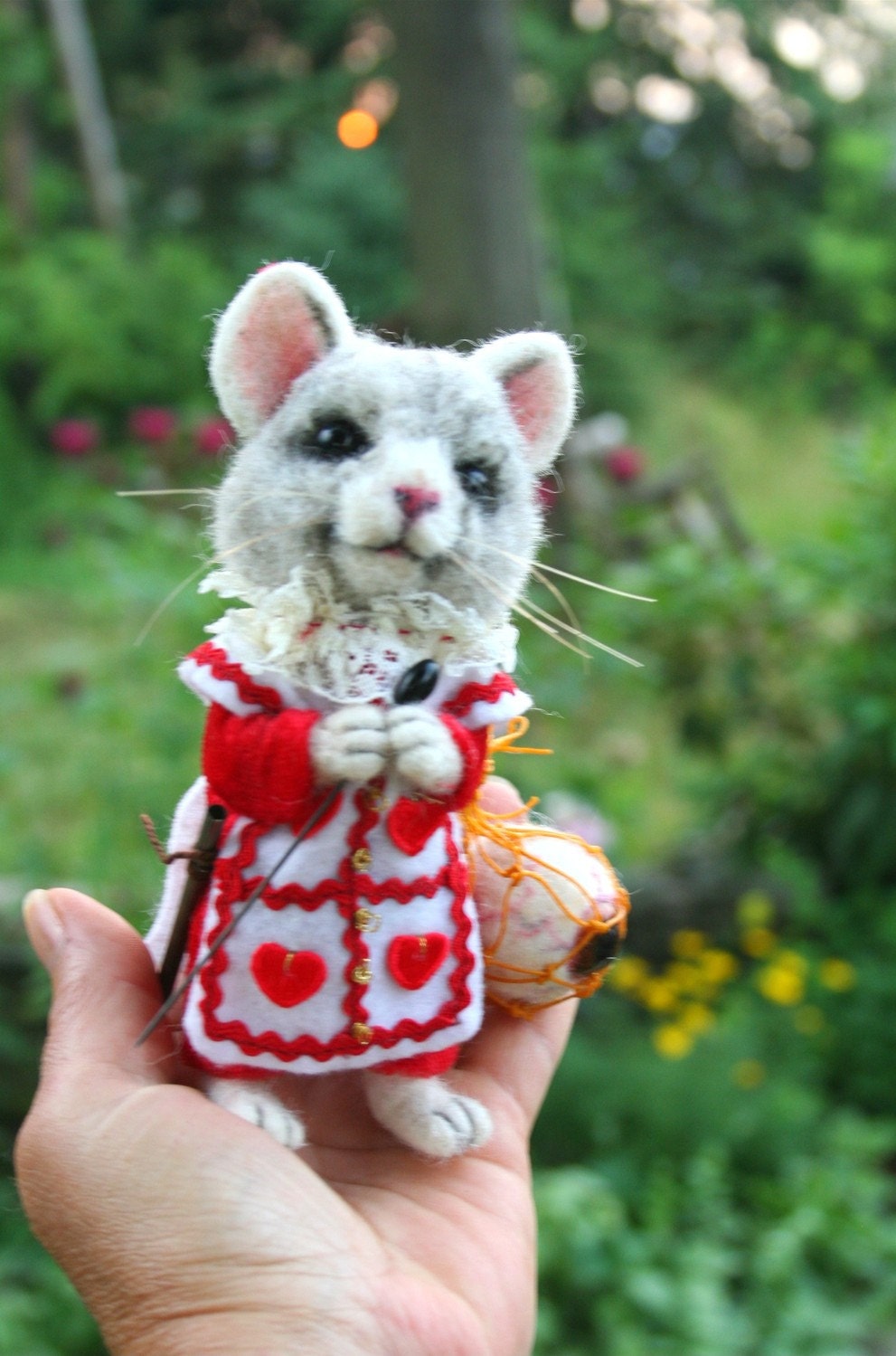 Tha Mad Hatter's Sidekick, Mallymkum, the Dormouse OOAK Needle felted Artist Character Doll