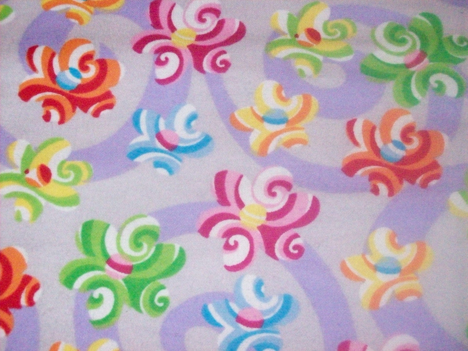 Crazy Daisies Large Receiving\/Toddler Blanket
