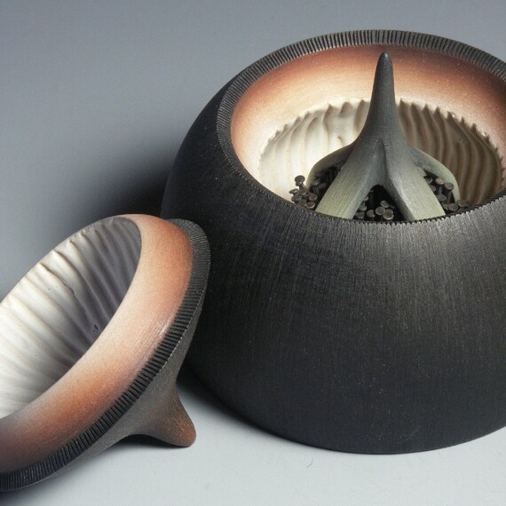 Rhodanthe Box made in wood, silver and 24kt gold