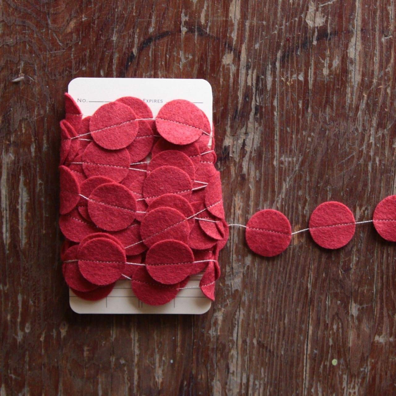 Garland of Felt Fanfare in Strawberry