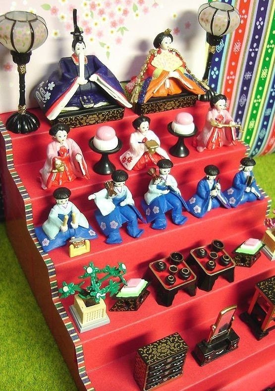 1373- FULL SET HINAMATSURI DOLLS FESTIVAL Re-ment (Rement) Japanese Miniatures for Crafting