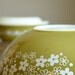 Vintage Pyrex Crazy Daisy 5 Pc Set .. Cinderella Mixing Bowls and Casserole Dish with Lid